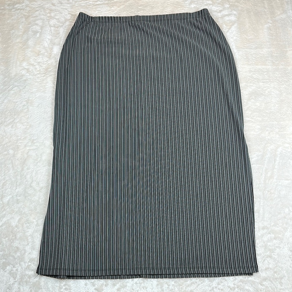 VTG Fashion Bug Black Pinstripe Pencil Skirt Made in USA